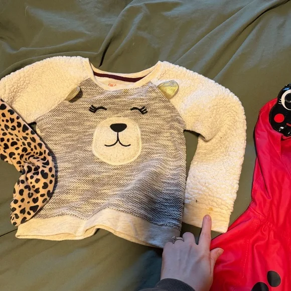 Girls Clothing Bundle Size 4/5 – Minnie, Ladybug, Cat & Jack, Carter’s - Picture 4 of 7